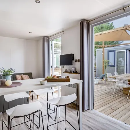 Campingplads Friends 10p Saint-Aubin-Sur-Mer (Calvados)