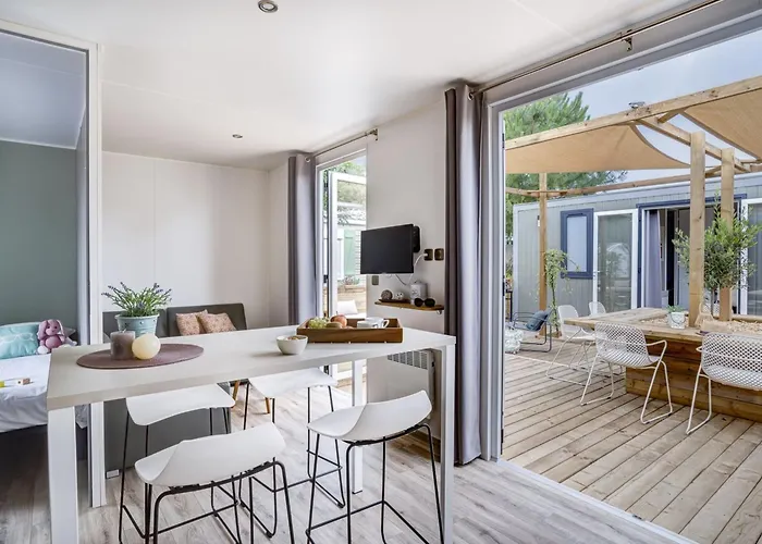 Camping Friends 10p Saint-Aubin-Sur-Mer (Calvados)