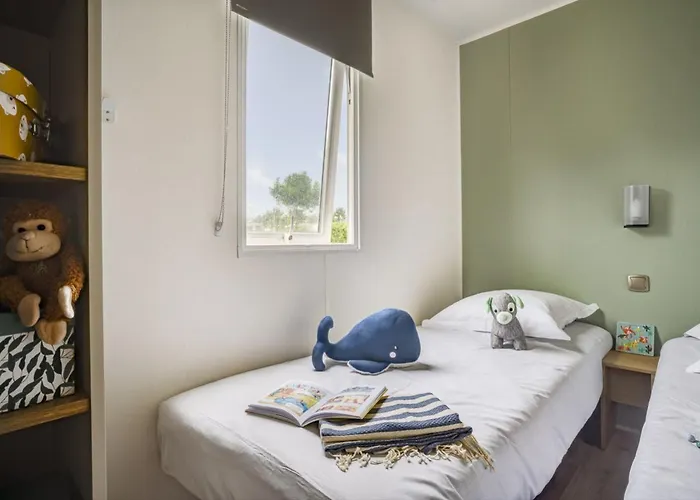 Friends 10p Saint-Aubin-Sur-Mer (Calvados)